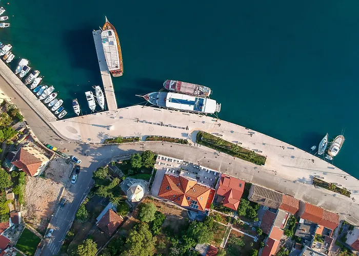 B&B Heritage Villa Apolon Stari Grad 