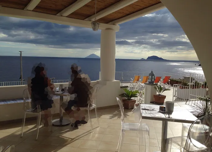 'A Alera Room & Breakfast Malfa 