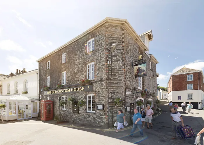 The Old Custom House