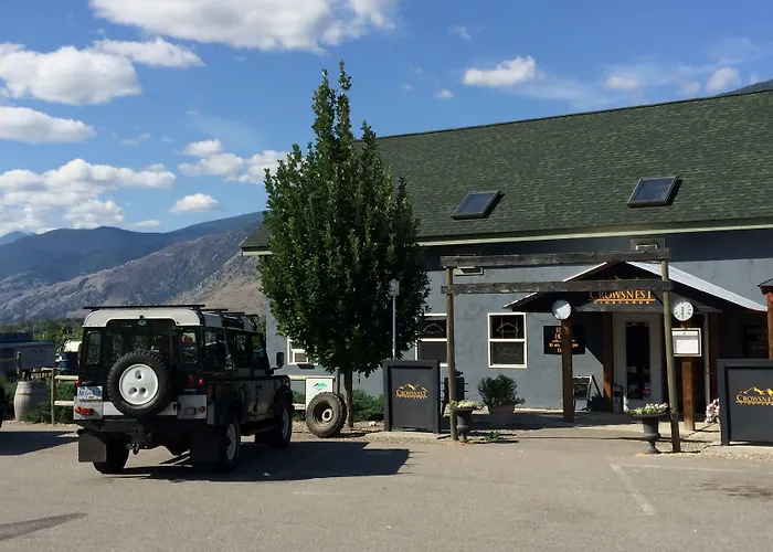 Crowsnest Vineyards Guesthouse Keremeos