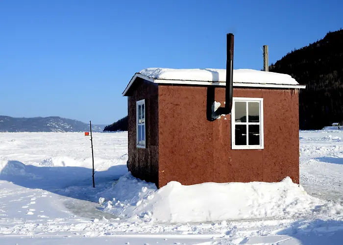 AUBERGE DU DIMANCHE - Hotel - Fjord-du-Saguenay - l'Anse-Saint-Jean - Riviere-Eternite Riviere Eternite