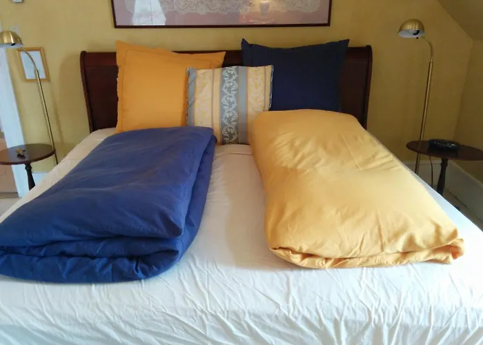 Fairmont House Bed & Breakfast