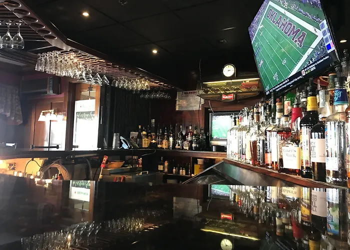 Winthrop Arms Hotel Restaurant Logan Airport