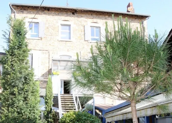 Bed and Breakfast Aux Pierres Magiques à Saint-Laurent-de-Chamousset