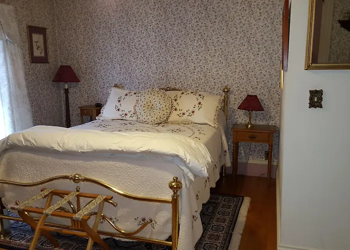Holidae House Bed & Breakfast Bethel