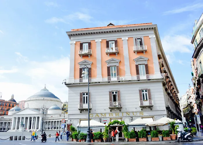 Relais Piazza Del Plebiscito B&B Nápoles