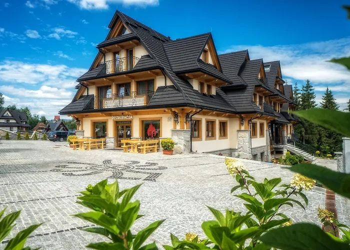 Gold Hotel