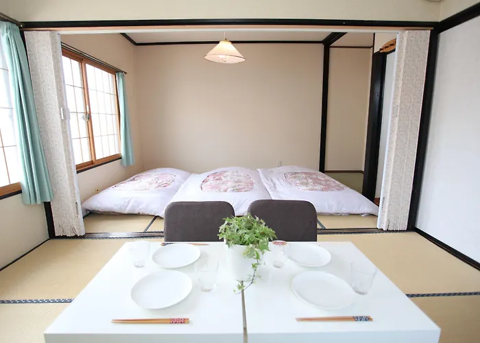 Fujiyama Base Bed and Breakfast Fujiyoshida