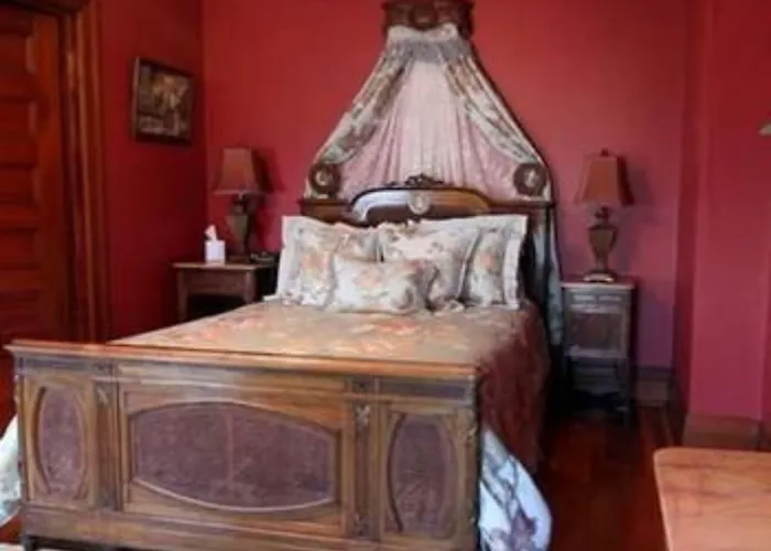 1897 Beekman House Bed And Breakfast Dundee