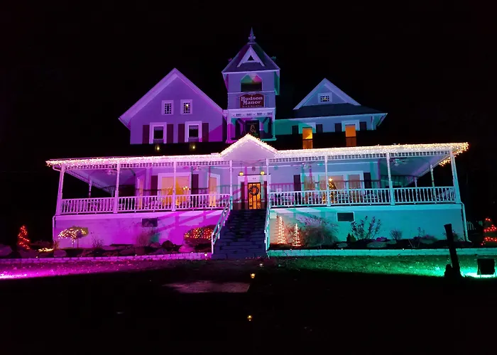 Hudson Manor