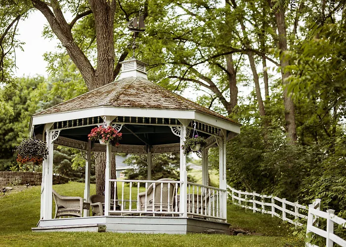 Hudson Manor