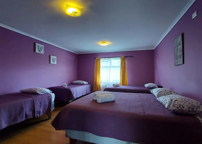 Hostal La Base