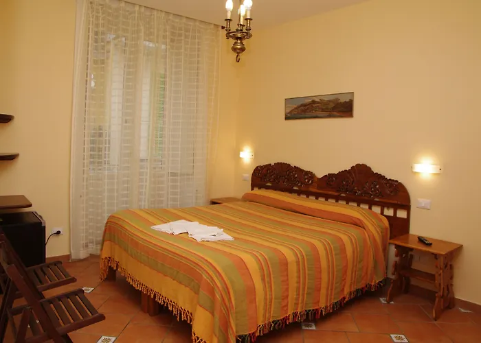 Dolcevitasorrento Guest House