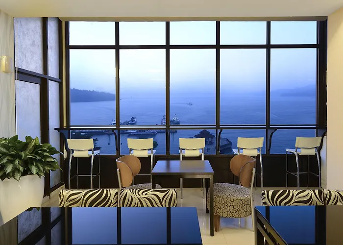 Hu Yue Lakeview