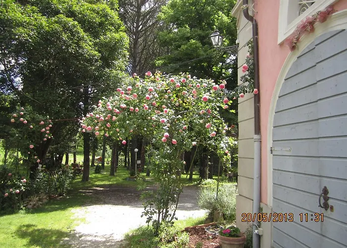 Villa Arianna B&B Lari