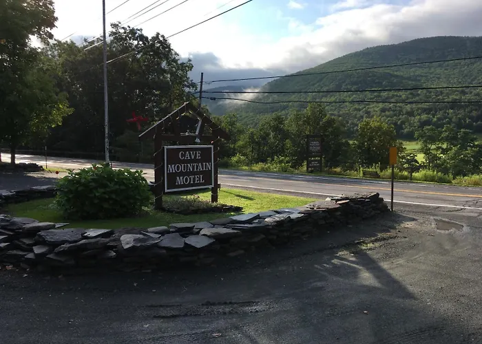 Cave Mountain Motel
