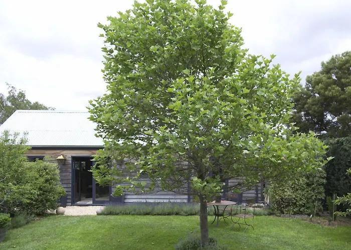 Elm Cottage Barn