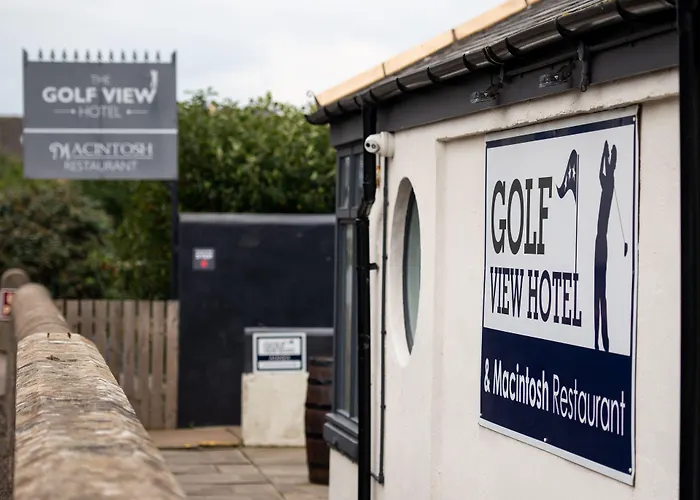 Golf View Hotel & Macintosh Restaurant