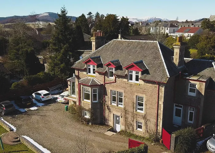 Firtree Bed And Breakfast At Galvelbeg House Crieff