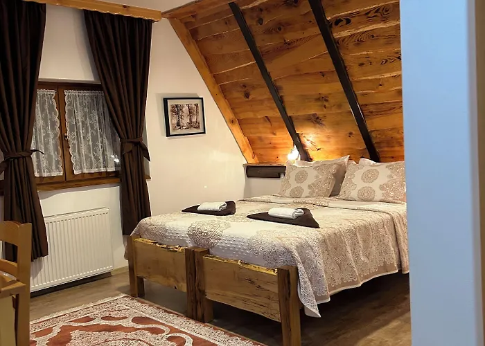 Rustic Lodge Plitvice Plitvicka Jezera