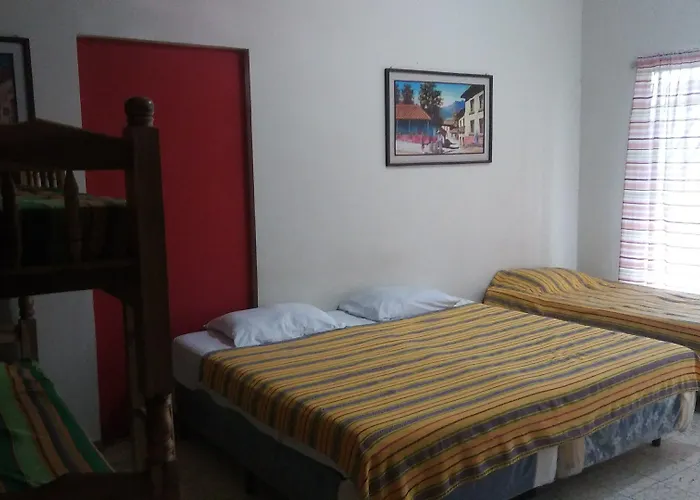 Hostal Doña Marta San Salvador