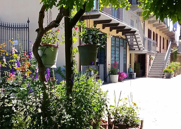 Bed and Breakfast Il Germano Reale Alba 