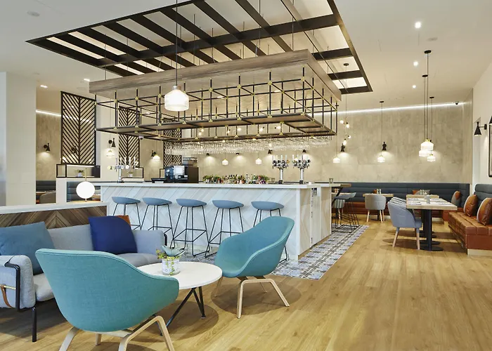Courtyard By Marriott Luton Airport
