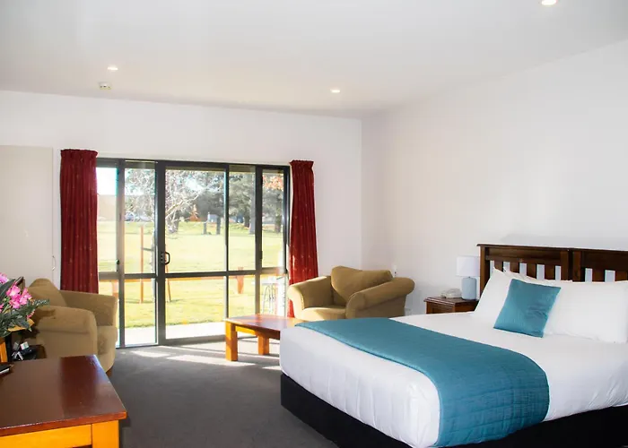 Carrick Lodge Motel