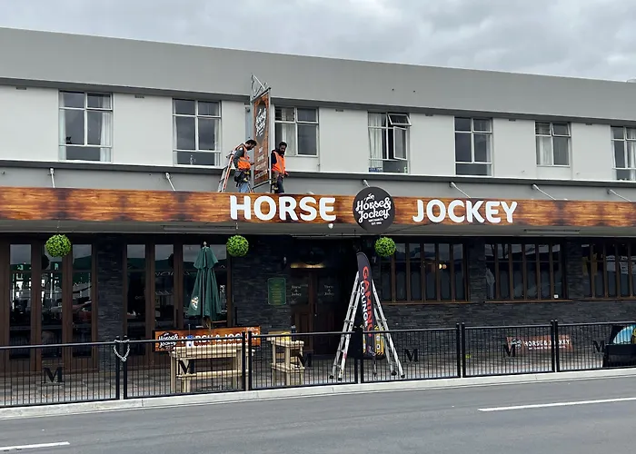 Horse And Jockey Inn