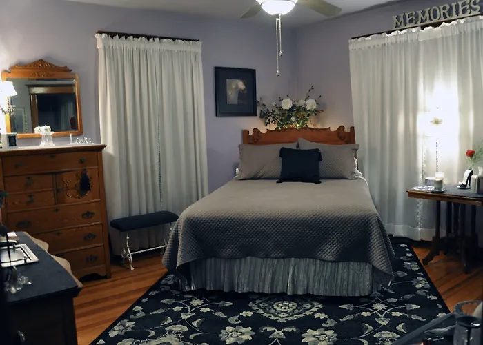 Garden Gate Bed & Breakfast Sturgeon Bay