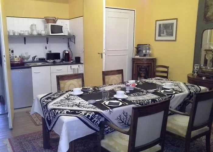 Bed and breakfast Le Logis De Ruelle