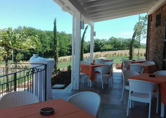 Villa Resort Tre Castelli