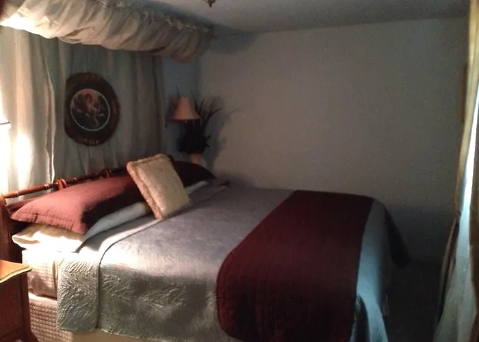 Azalea Plantation B & B Haltom City