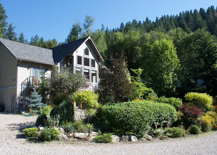 Windborne Bed & Breakfast Castlegar