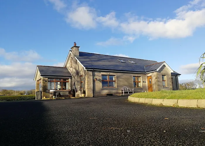 Carnately Lodge