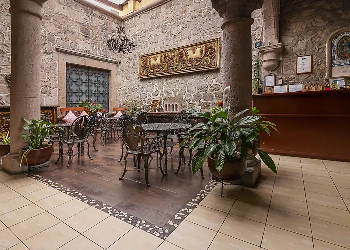 Hotel Cantera Rosa