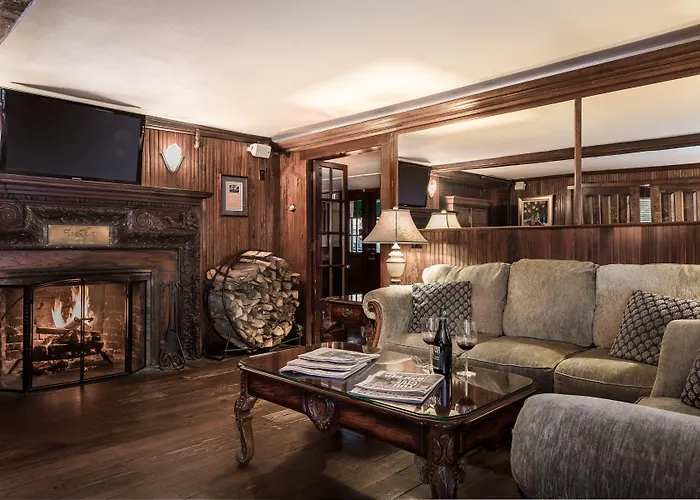 Huntting Inn