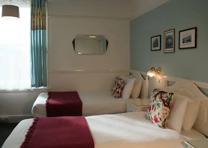 The Telstar Bed & Breakfast Exeter