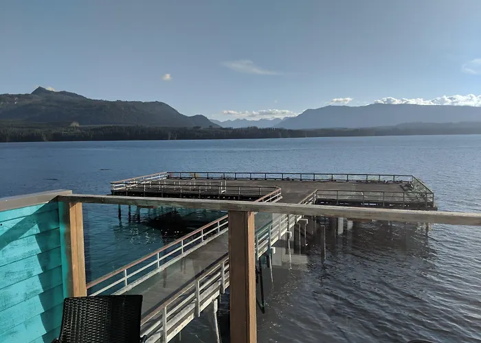 Nimpkish Hotel