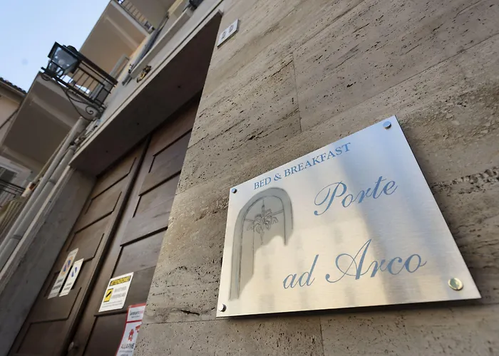 Porte Ad Arco