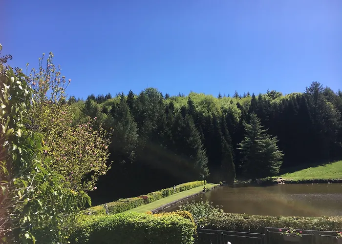 La Vieille Maison D'Aurin Bussiere-Galant