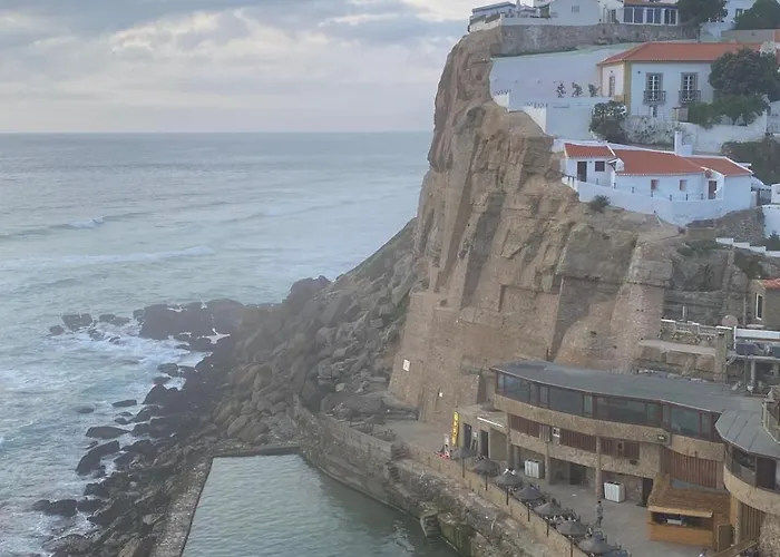 Azenhas Do Mar Valley House