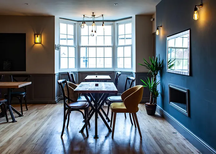 Coach House Inn