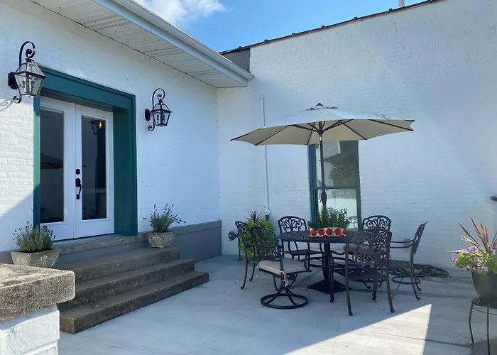 Belle Louise Historic Bed & Breakfast Paducah