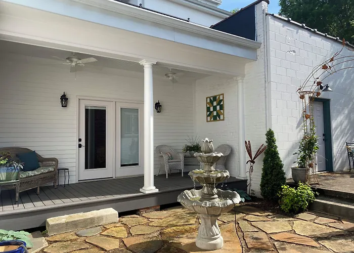 Belle Louise Historic Bed & Breakfast Paducah