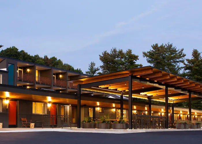 Rhode'S Motor Lodge