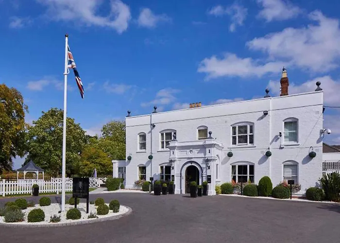 Worldhotels Distinctive Woughton House Hotel
