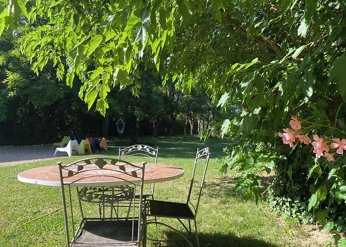 Orangerie de Cardet B&B