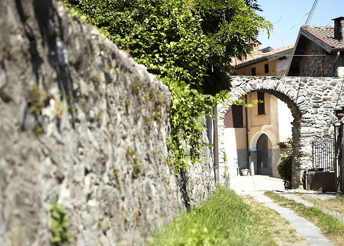 Antico Borgo Sanda Lago Maggiore Casalzuigno