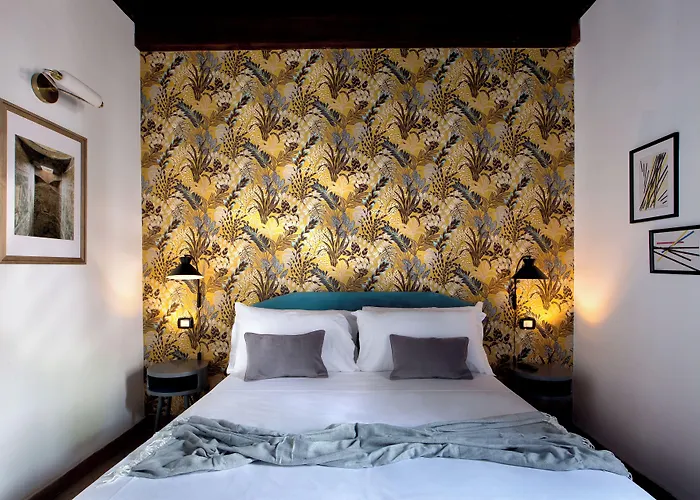 La Nova Bed And Museum